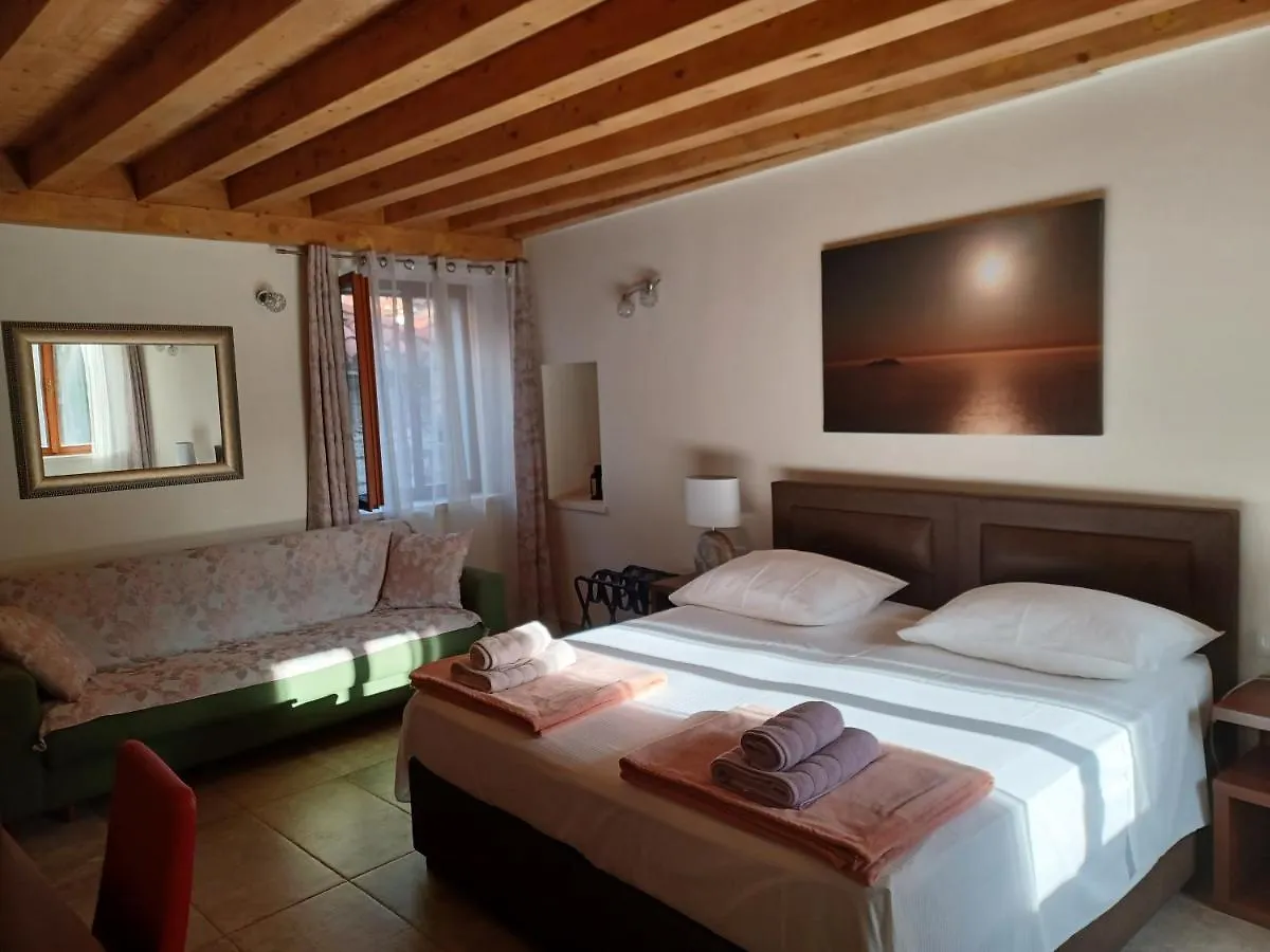 Jr Luxury Guesthouse2 Σπλιτ 4*,  Κροατία