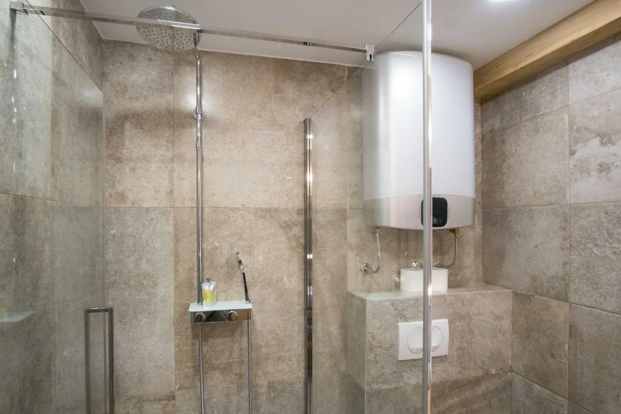 Jr Luxury Guesthouse2 Σπλιτ Πανσιόν