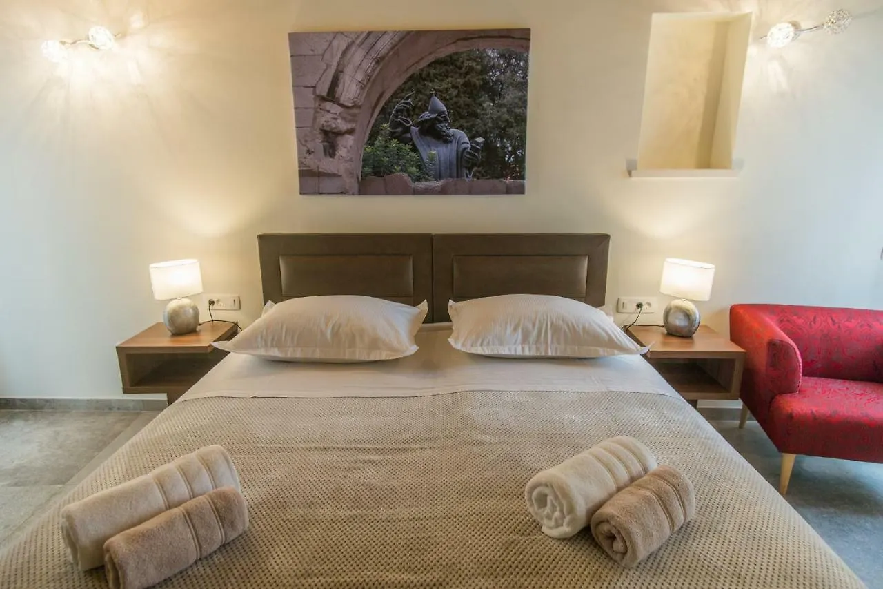 Jr Luxury Guesthouse2 Σπλιτ Πανσιόν